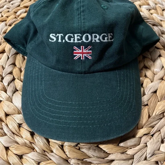 Brandy Melville St. George Forest Green Cap (OS) - Picture 2 of 5